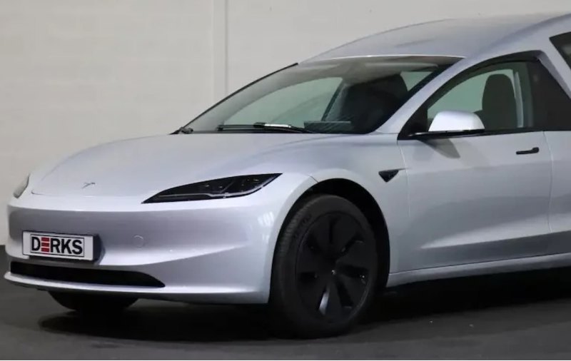Обновленная Tesla Model 3 стала... катафалком