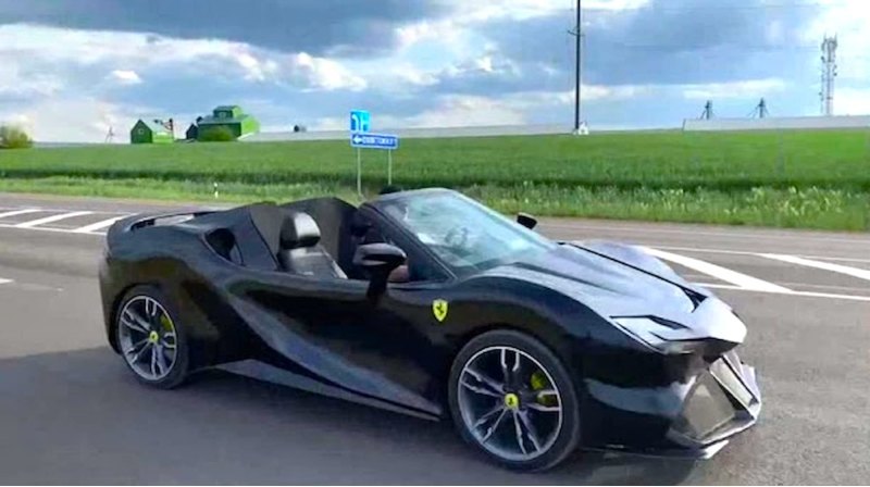Чудеса тюнинга: в России продают Ferrari за 300…