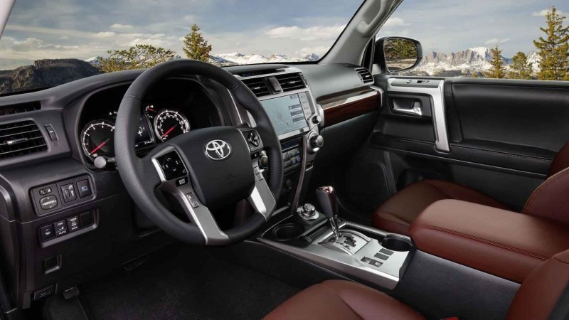 Пятое поколение Toyota 4Runner появилось в 2010…