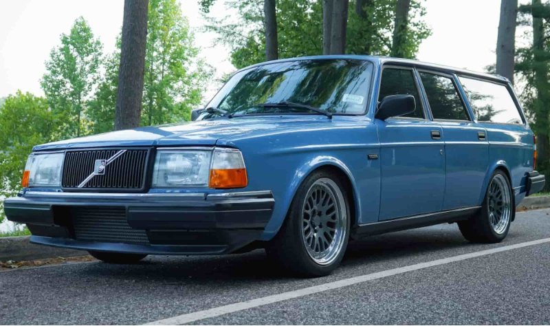 На продажу выставили Volvo 240 DL 1993 года с…