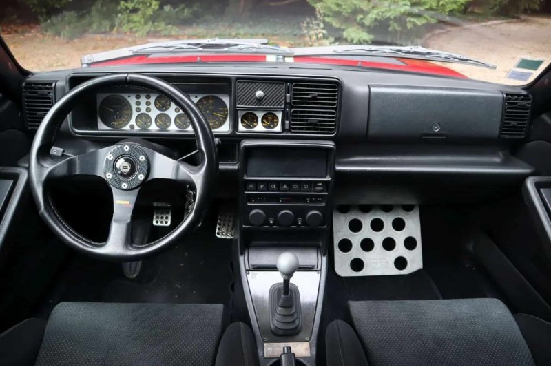 Lancia Delta Integrale Evo 2 Фото: Artcurial