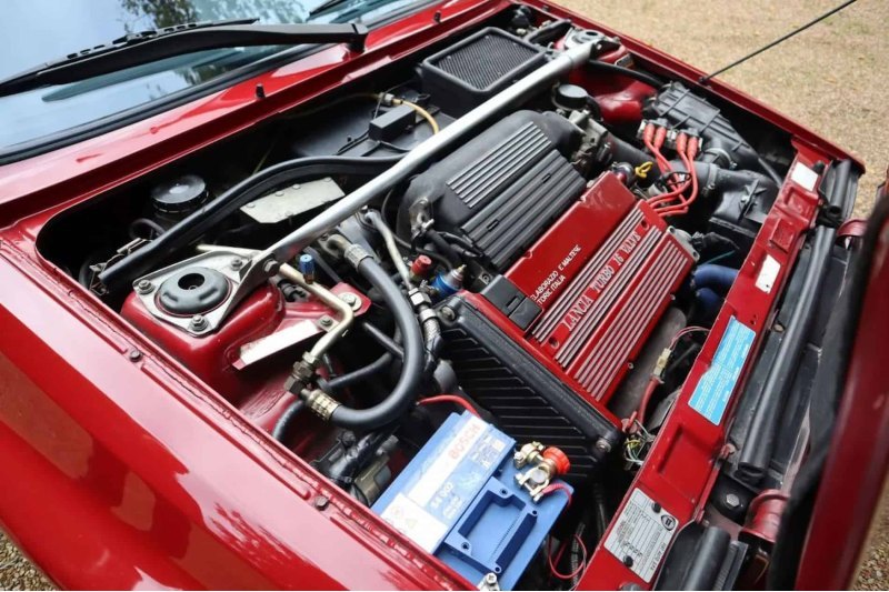 Lancia Delta Integrale Evo 2 Фото: Artcurial