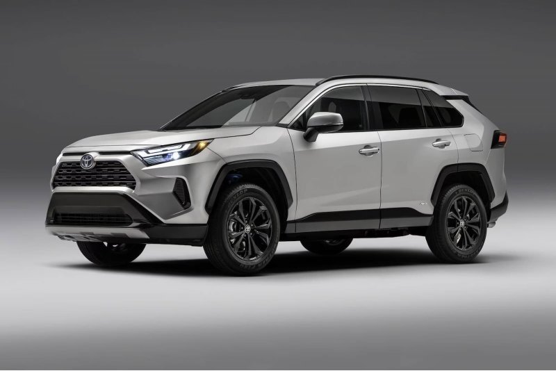Однако несмотря на популярность RAV4 среди…