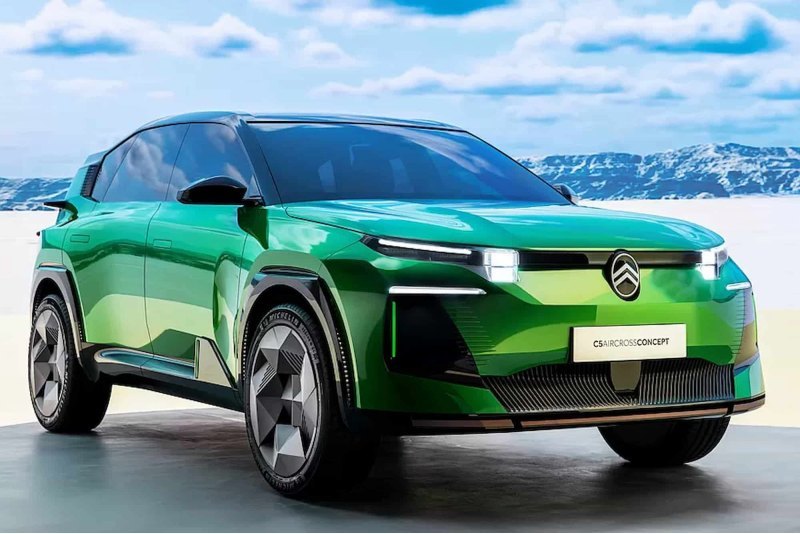 Предвестник нового Citroen C5 Aircross…