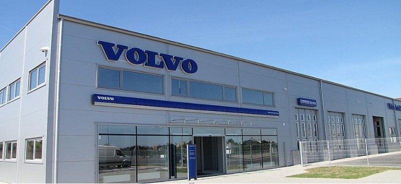 Компания Volvo готовит к дебюту компактный…