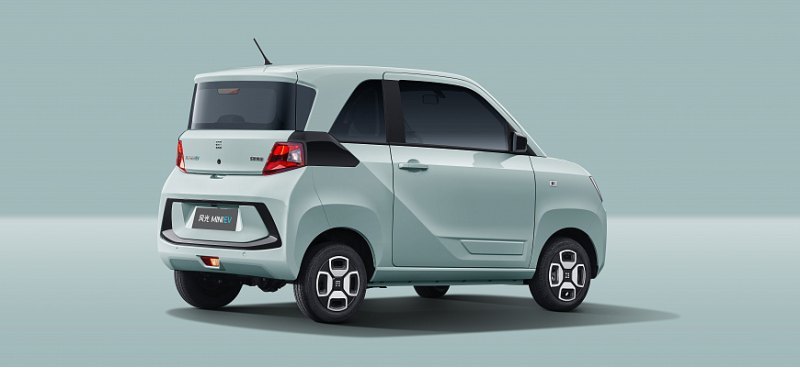 Бюджетный электрокар Fengguang MINI EV получил…