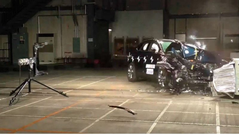 Напомним, Mazda CX-30 является соплатформенником…