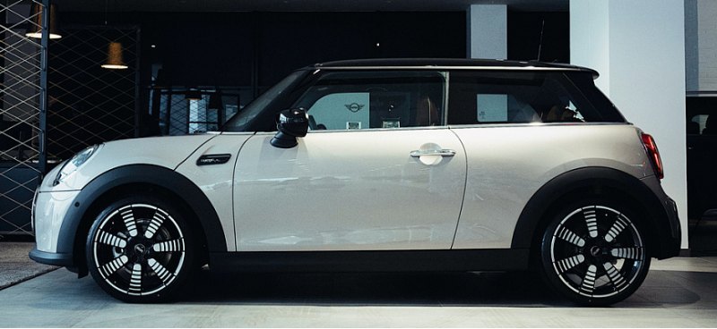 Компания MINI выпустила лимитированную серию…