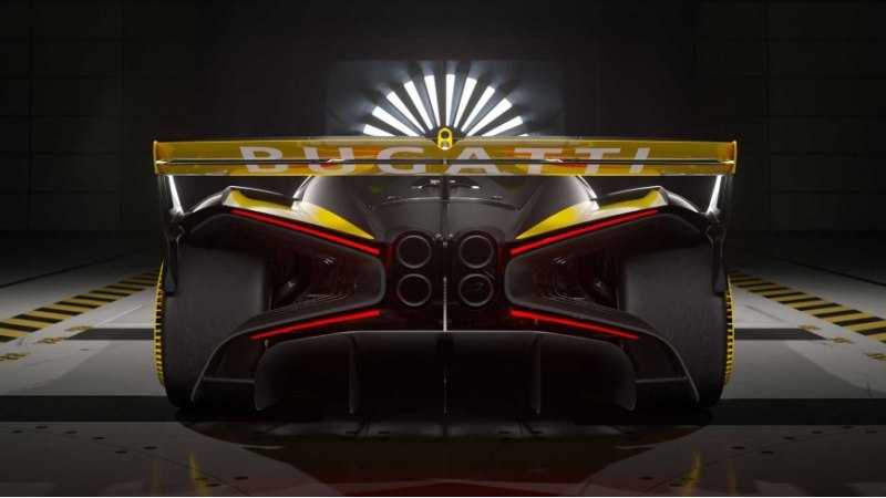Это был конец октября 2021 года, когда Bugatti…
