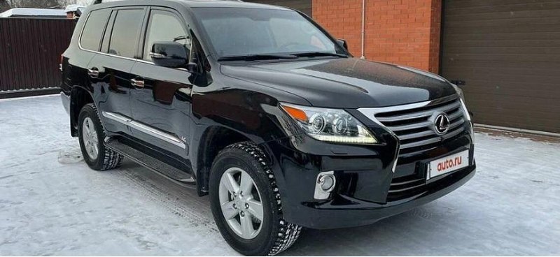 В Москве продают 10-летний бронированный Lexus LX…