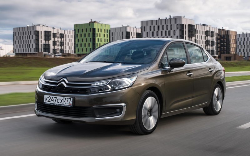 Сегодня седаны Citroen C4 и Peugeot 408 у…