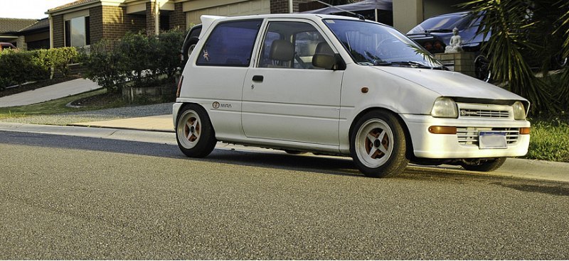 В Сети показали крошечный хэтчбек Daihatsu Mira с…