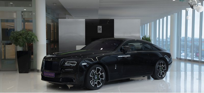 В России презентовали уникальное купе Rolls-Royce…