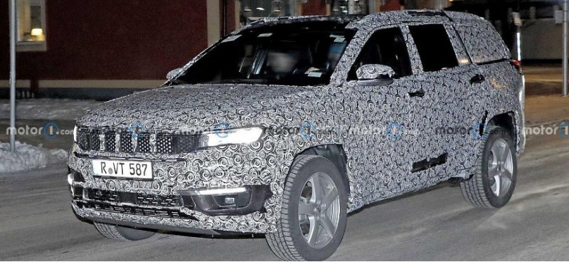 7-местная версия кроссовера Jeep Compass снова…