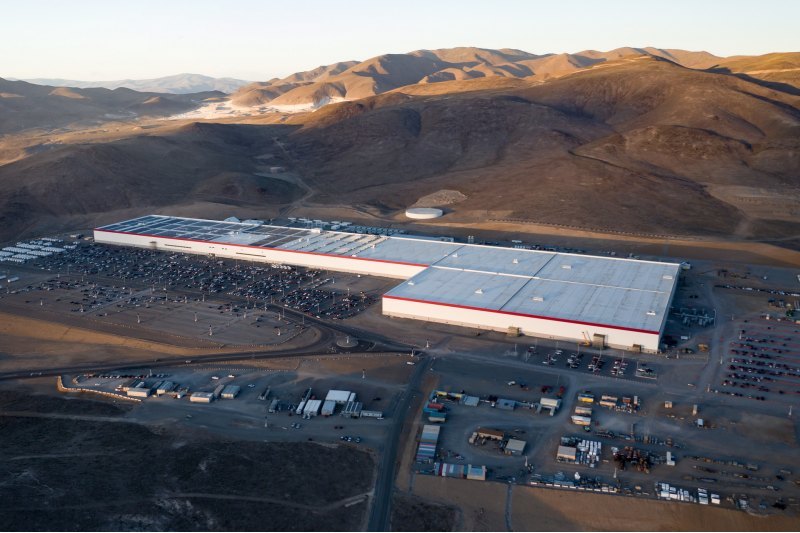 При этом пока Tesla не предоставила индийскому…