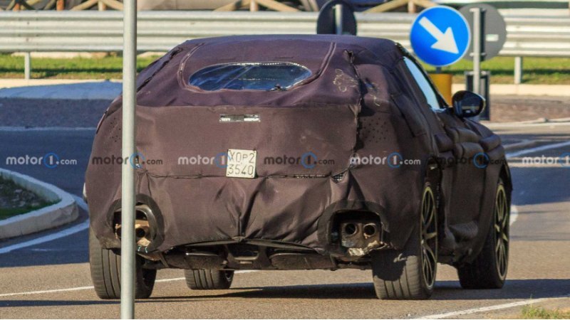 Автомобили Ferrari пользуется особым спросом в…