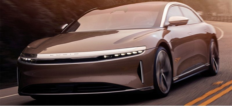 Porsche Taycan не может обогнать китайский Lucid…