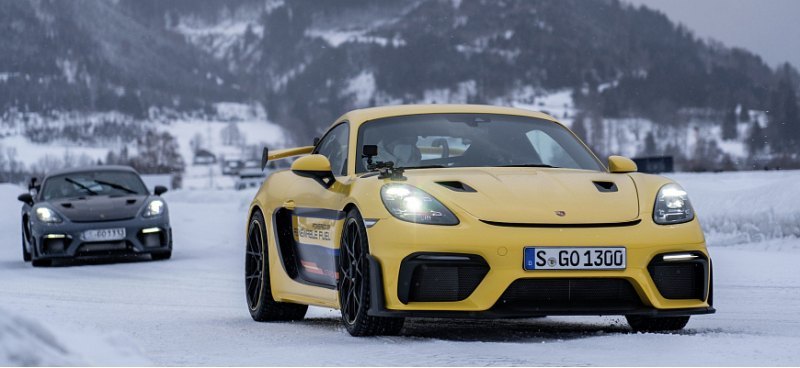 Дебютанты Porsche 718 Cayman GT4 RS и GT4 RS…