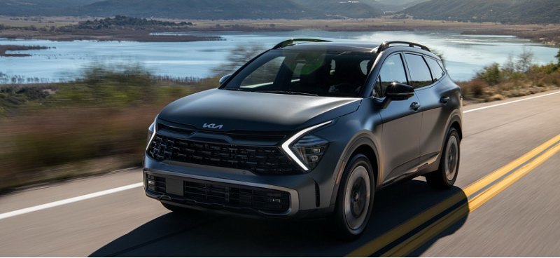 Дебютировала гибридная версия кроссовера Kia…
