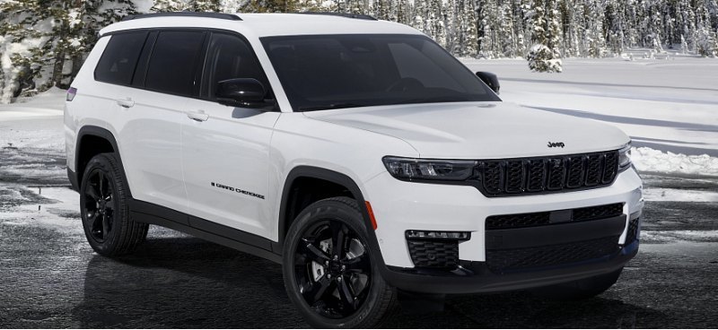 Jeep представил черную версию Grand Cherokee L…