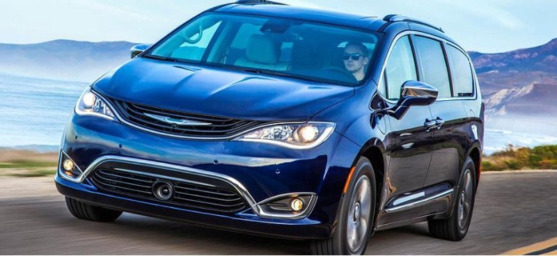 Компания Chrysler отзывает почти 20 000 гибридных…