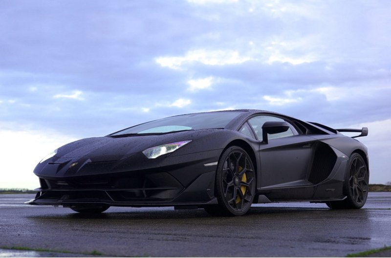 Aventador SVJ оснащен двигателем V12 рабочим…