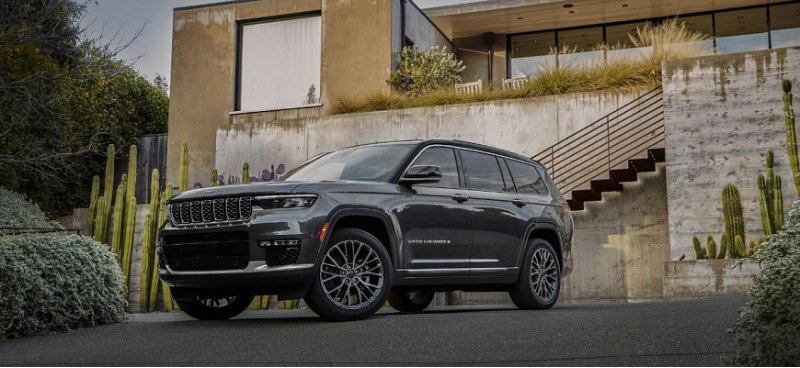 Представлен семиместный Jeep Grand Cherokee L для…