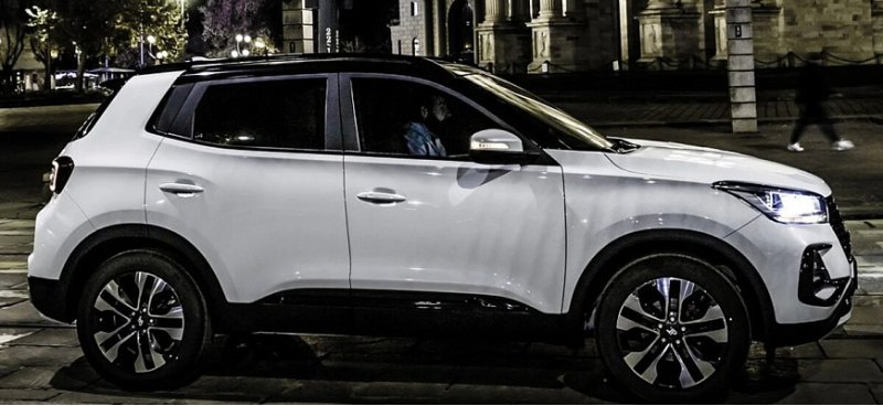 Двухтопливный кроссовер DR 5.0 от DR Automobiles…