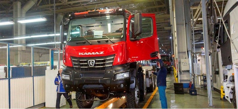 Автозавод КАМАЗ выпустил дебютную партию…