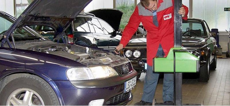 ГИБДД России планирует отправлять автомобили на…