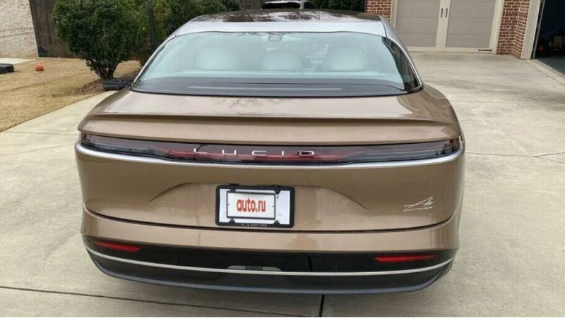 Lucid Air сразу после презентации поразил своими…