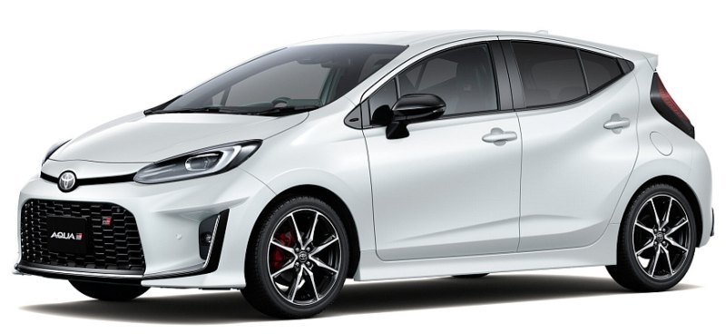 Безопасность хэтчбека Toyota Aqua второго…