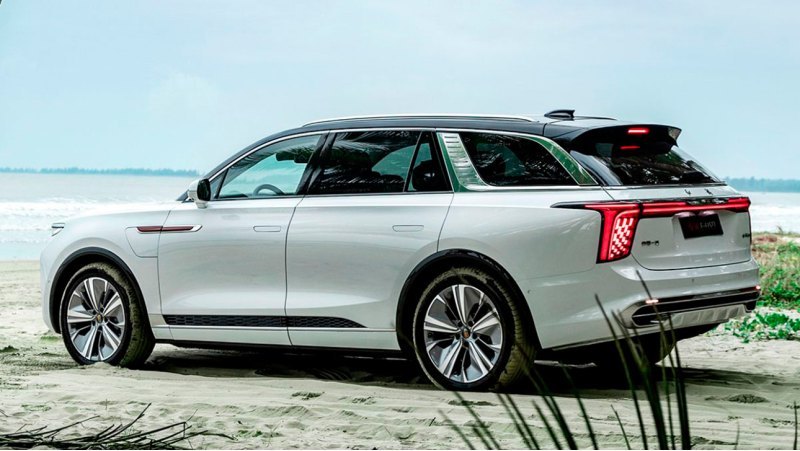 Если говорить о Hongqi E-HS9, то ценник стартует…