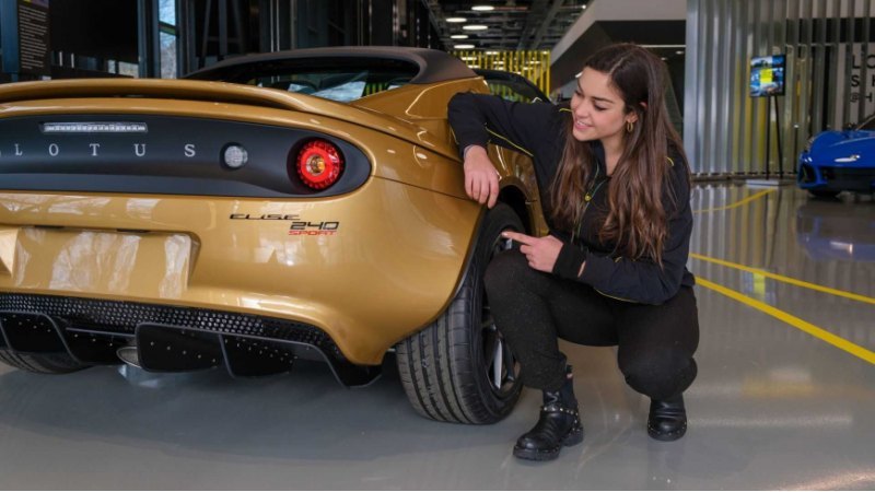 Автопроизводитель, принадлежащий Geely, сейчас…