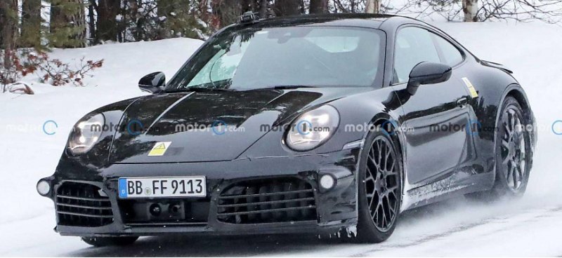 Компания Porsche тестирует гибридную версию…