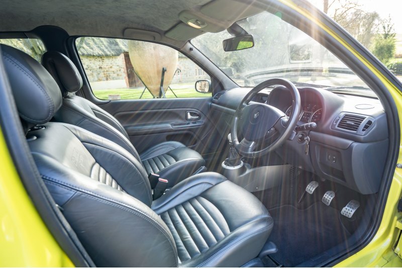 Еще один интересный момент биографии авто: Clio…