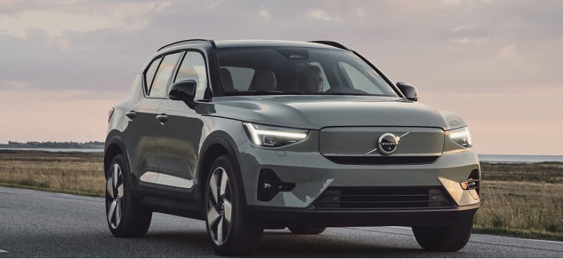 У электрического кроссовера Volvo C40 появилась…