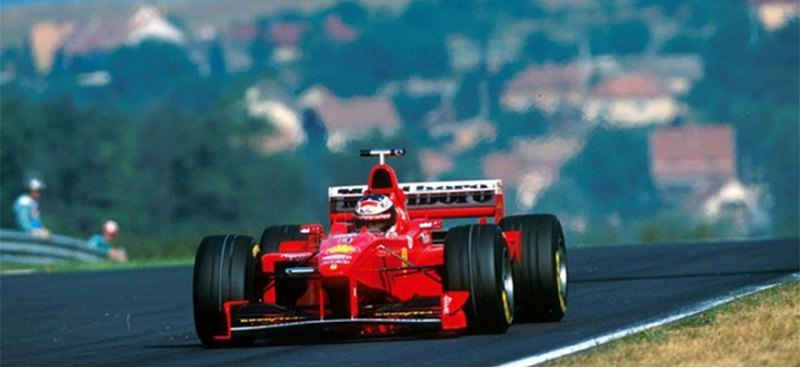 Автомобиль Ferrari F1 1998 года выпуска Михаэля…