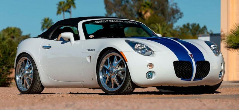 На продажу выставили 400-сильный Pontiac Solstice…
