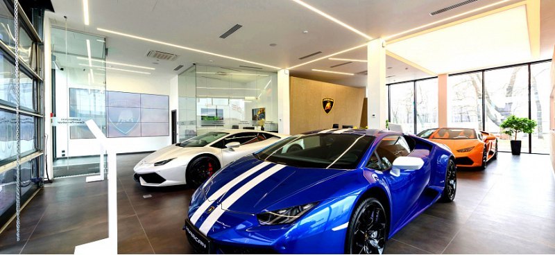 Lamborghini и Ferrari приостанавливают бизнес с…