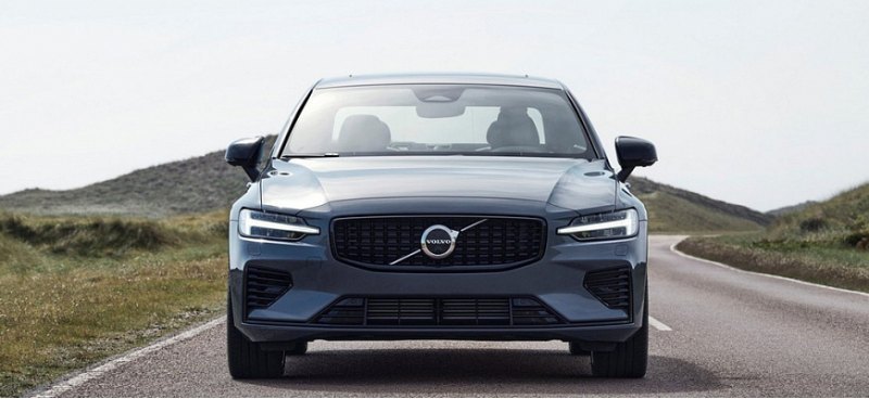 Седан Volvo S60 и универсал V60 уже обновлены к…