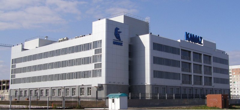 КАМАЗ продолжает выпуск грузовых машин поколений…