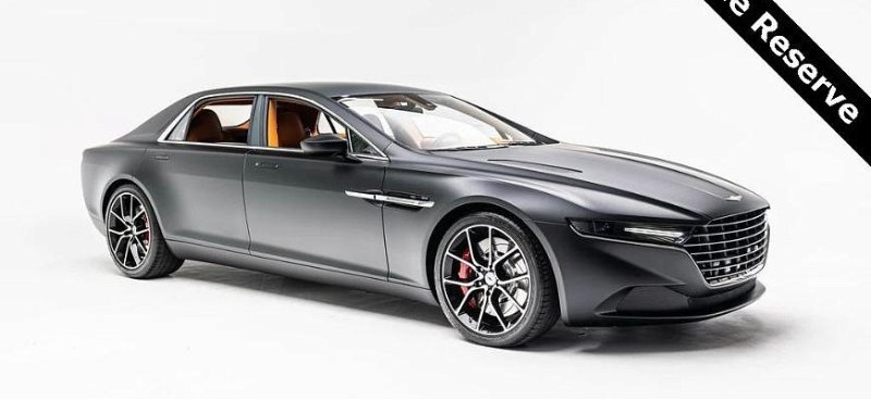 Два редких Aston Martin Lagonda Taraf выставлены…