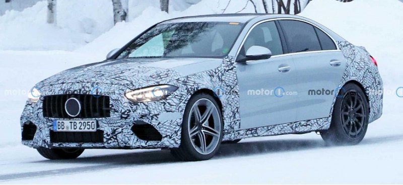 Компания Mercedes-AMG тестирует «заряженный» C63…