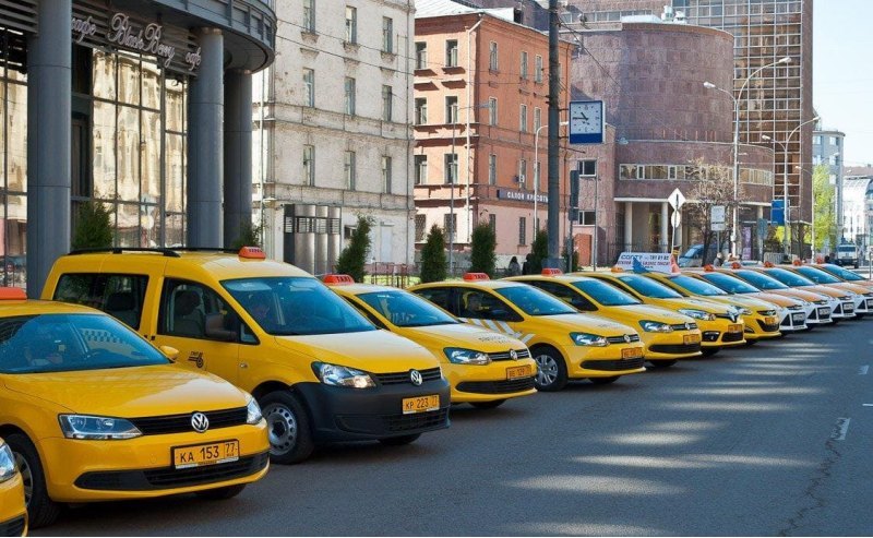 Что касается платы за аренду авто, то год назад…