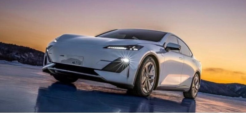 Салон электрокара Changan C385 с уникальным…