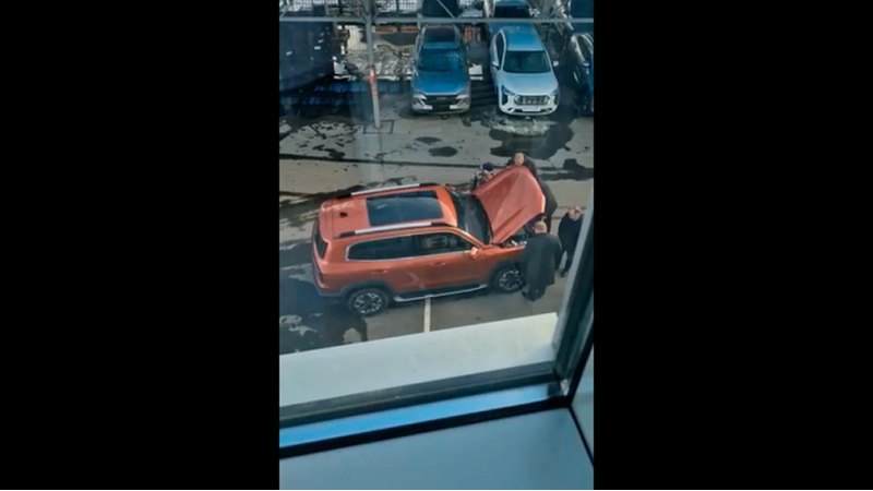 Таким паркетникам полагается трапециевидная…