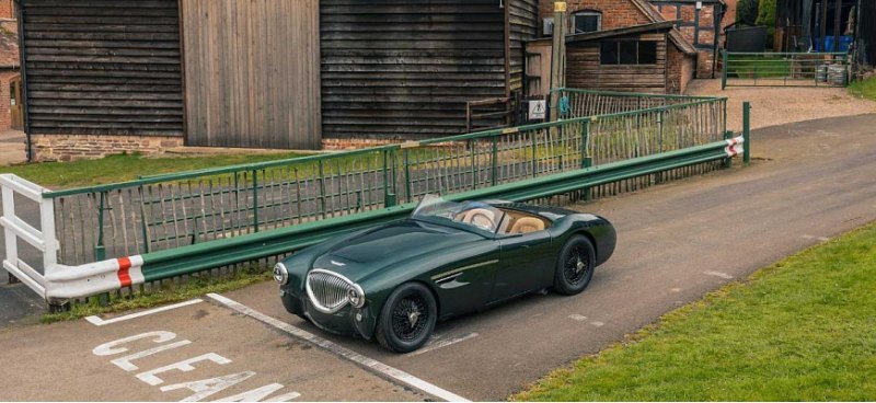 Представили культовый спорткар Austin Healey,…