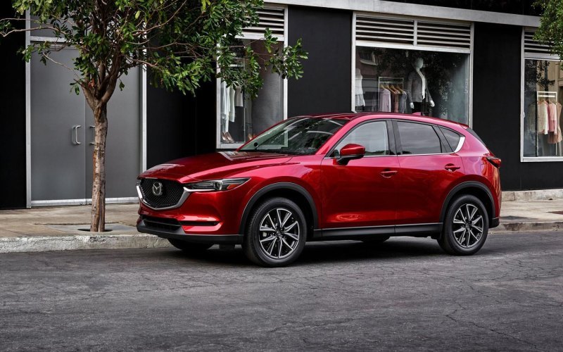Следом находится кроссовер Mazda CX-5, который…