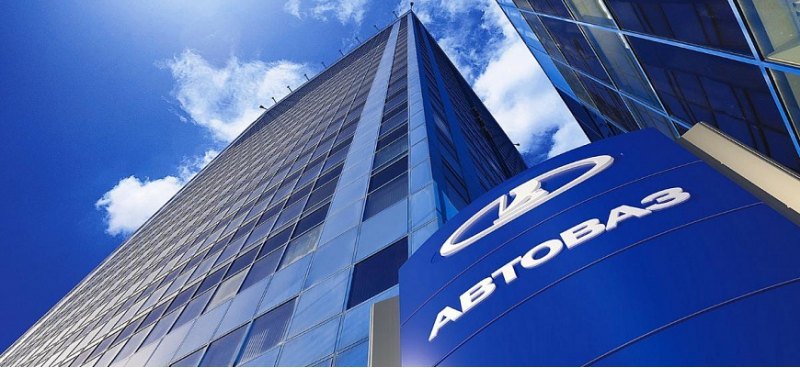 «Ъ FM»: Дризе заявил, что автопром РФ находится…
